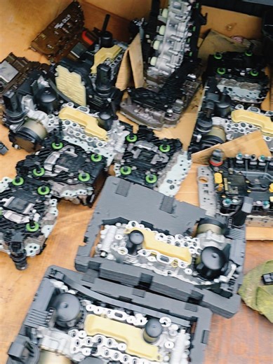 Nos siguen llegando modulos de control para sus transmisiones DSG, 0CK, 0HK, 0B5 y 0GC, tambien de mercedes benz 722.9, de Chevrolet 6T70 sin switches y Nissan de 5 y 7 velocidades #transmisionesautomaticas #transmisionesLosAngeles #DSG #Audi