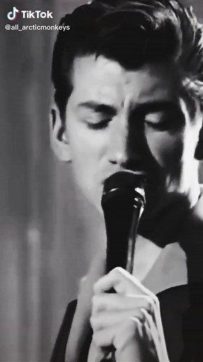 I Wanna Be Yours- Arctic Monkeys#arcticmonkeys #alexturner #matthelders #jamiecook #nickomalley #music #parati #foryou #arcticmonkeysedit #arcticmonkeyssong #arcticmonkeysfan #all_arcticmonkeys #iwannabeyours #am #viral