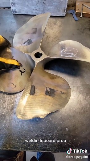 #boat #propellerrepair #boatlife #boatprop #propeller #boatrepair #boating #bayboat #skiboat #surfboat #lakelife #lakeaustin