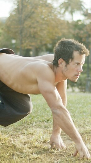 60 Second Docs on Instagram: "Tarzan coach Victor Manuel (@tarzan_movement) climbs trees for a living. As the man who started Barcelona’s Tarzan movement, his classes teach others how to imitate primates as a way to reconnect with nature. Special thanks to @alexia.kdls for the extra footage. #tarzan #treeclimbing #nature #class #movement"