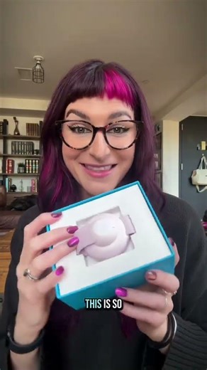 Replying to Jessica Dominguez The folding travel charger of... #Shorts #melissaroxie