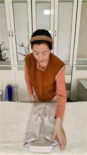 Master Quick Clothing Folding for Tidy Storage