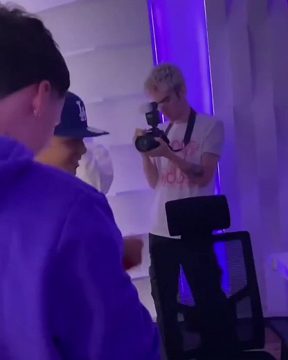 Dos Problemas Remix - Letra Completa y Más