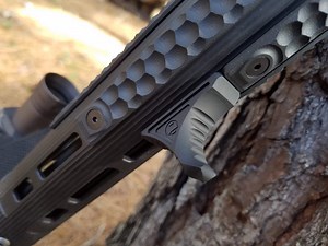 Best AR-15 Foregrips – An ARBuildJunkie Guide  – AR-15 News...