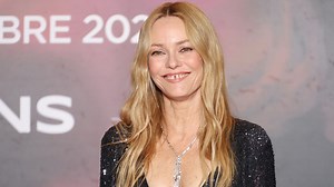 Vanessa Paradis de retour après sept ans d’absence, découvrez son 'Bouquet final' - RTBF Actus