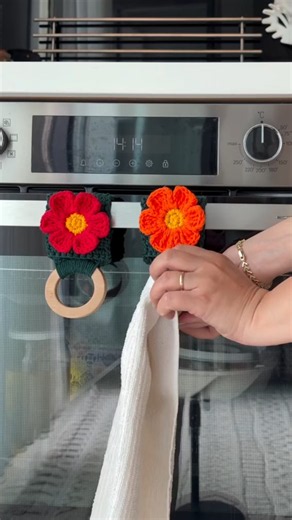 This Crochet Flower Towel Holder Will Make Your Kitchen Bloom 🌺 #crochet #handmade #cozyhome #diy