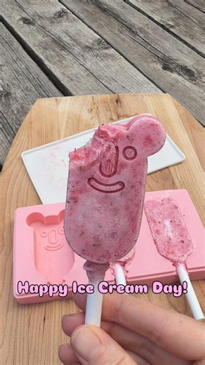 2-Ingredient strawberry Ice Cream 🍓 | Easy homemade popsicles