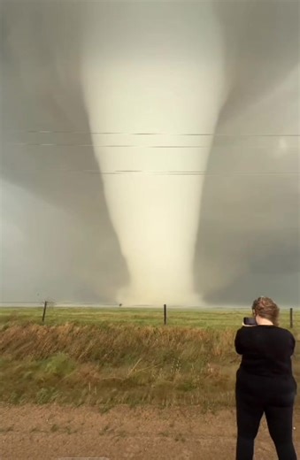 MASSIVE F5 TORNADO NEAR VALLEY CITY, NORTH DAKOTA...June 20, 2025!!! | Paul James Jones