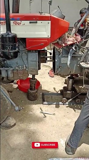 Splitting the tractor into two parts for clutch work 🚜