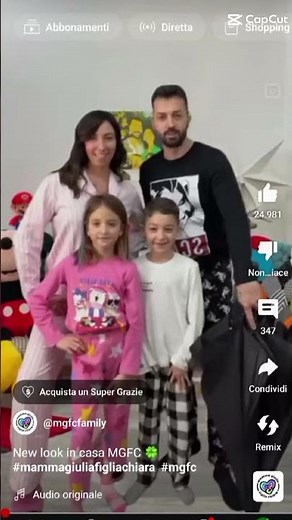 mamma giulia e figlia chiara papà Antonio figlio Diego