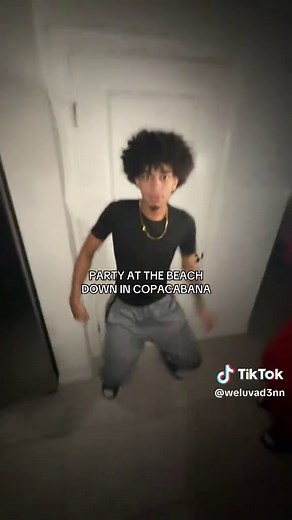 PARTY AT THE BEACH DOWN IN COPACABANA #fyp #xyzbca #trending #dance @jjromani5 @chillnell.