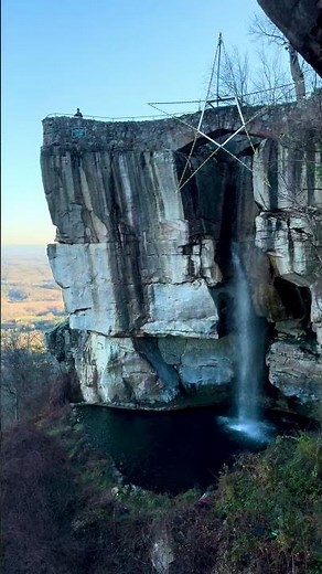 Rock city waterfall in Chattanooga, Tennessee ￼