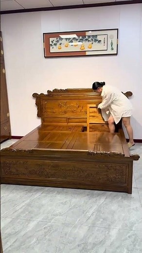 Luxury King-Size Elm Wood Bed 🛏️ | Timeless Craftsmanship