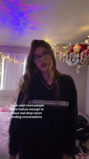 Exploring Perspectives in Deep Conversations