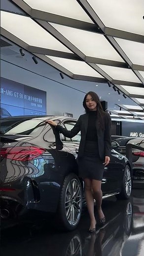 The New 2025 Mercedes-AMG C43