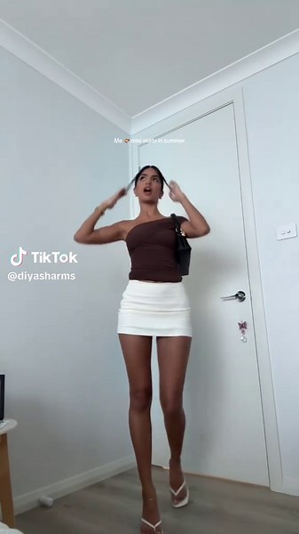 Summer Mini Skirts Outfit Ideas