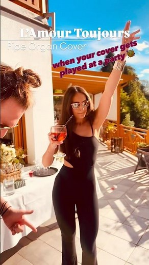 L’Amour Toujours at a Party 🥳