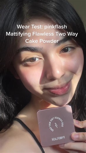 Review: pinkflash Mattifying Two Way Cake Powder with SPF