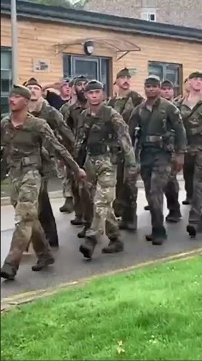 All Arms Commando Course 1/23 9 Mile speed march commando test. #commando #britisharmedforces