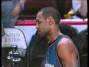 Detroit pistons finaly beat the Chicago bulls (grant hill) NBA 1999