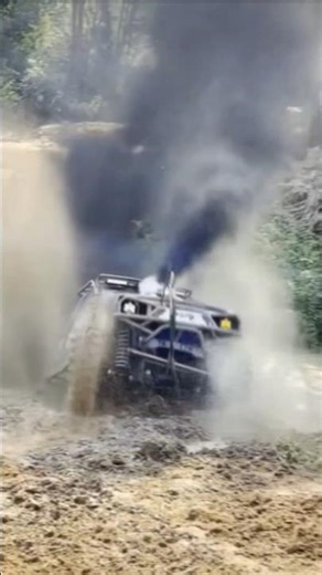 Angry Toyota Hilux Comp Truck! #offroad #4x4 #4wd #toyota #hilux