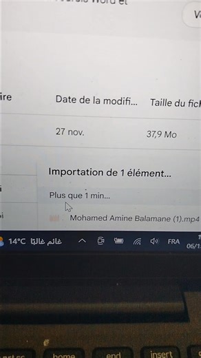 كيف ترسل ملفًا يتجاوز 25 ميغابايت بسهولة دون أي مشاكل؟ إذا كان حجم ملفك كبيرًا ولا يمكنك إرساله عبر البريد الإلكتروني بسبب حدّ 25 ميغابايت، فلا تقلق! في هذا الشرح ستتعلم أفضل الطرق لإرسال الملفات الضخمة بسهولة، سواء عبر Google Drive أو WeTransfer أو باستخدام أدوات التخزين السحابي. خطوات بسيطة وسريعة تتيح لك مشاركة أي ملف مهما كان حجمه دون فقدان الجودة أو إضاعة الوقت. #إرسال_ملفات_كبيرة #جوجل_درايف #حلول_تقنية #mohamedaminebalamabe | Amine Balamane