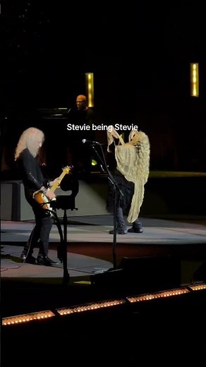 Stevie Nicks Dancing On Stage | Barclays Center NYC (Nov 2025)
