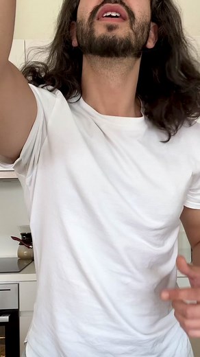 Cucumbers can be used for so many things! 🤩🥒 #cucumbers #lifehacks #plantsoftiktok #planttips #recycle #howto #diy