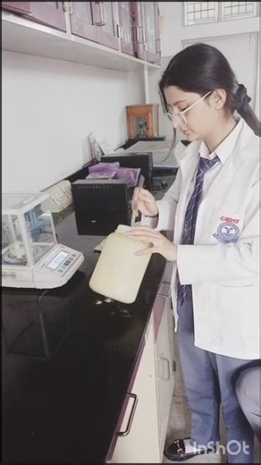 A Day in College Lab | Lab Practical & Experiments # caehs#biotechnology colleges #shivi_diaries2711