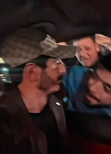 #شاكر_محظور_دلوقتي #foryou #fyp #foryoupage @EL_SaaDnY 👑 @توماس محظور 🚬 ً شيكو محبوب الجماهير❤️😉