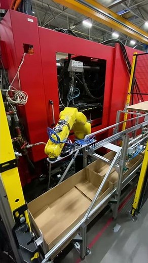 Palletizing with Fanuc LR Mate from injection molding machine