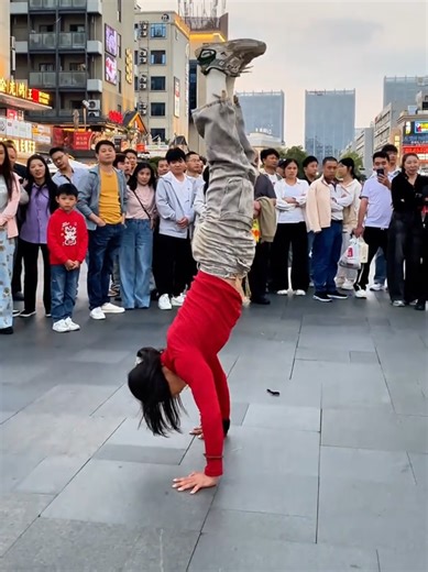 Incredible Strength: Don't Judge by Looks