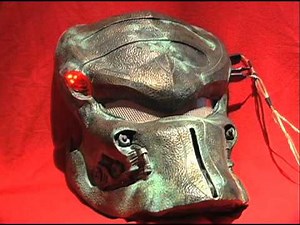 Predator bio mask with functional face blade