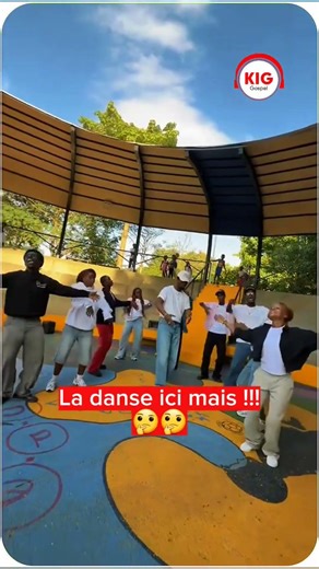 La danse de ‪@KSBLOOMOfficiel‬ fait beaucoup parler, L’avez-vous remarquée aussi ?