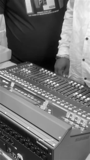 𝐌𝐚𝐧𝐢𝐬𝐡 𝐌𝐨𝐭𝐰𝐚𝐧𝐢/𝐌𝐕 𝐄𝐋𝐄𝐂𝐓𝐑𝐎𝐍𝐈𝐂𝐒 on Instagram: "MV ELECTRONICS DELIVERED ALLEN & HEATH SQ6 DIGITAL LIVE MIXER 📞 Call Us: 8767426331 / 8793681863 📍 Visit Us: Tilson Shopping Centre, Shop No. 2, Basement, Kalyan-Ambernath Road, Ulhasnagar - 3. #allenandheath #allenandheathsq6 #soundengineer #djshopindia #djshop #ulhasnagar #mvaudioulhasnagar #trending #trendingreels #viral #viralreels #instagram #instalike #instadaily #instacool #instareels #instamood #india #usa #dubai #m