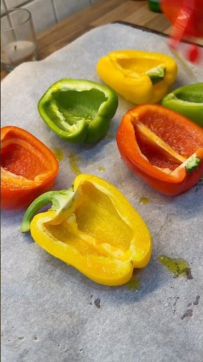 🌶️ Gefüllte Paprika mit Hähnchen, Couscous und Mozzarella – einfach, lecker und gesund