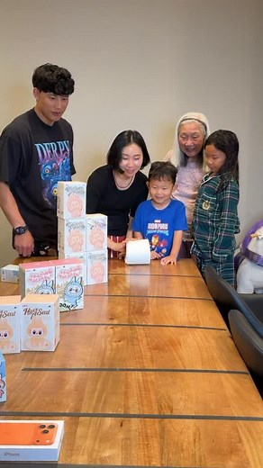 Roll for Labubu (UMMA) // Toilet Paper Roll Challenge | Hungry FAM