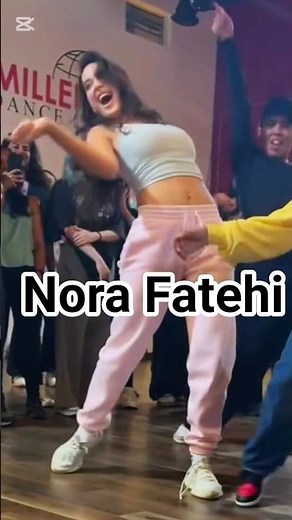 Nora Fatehi dance class with the group #bollywood #hindisong #newmusic #dancewithnora #norafatehi