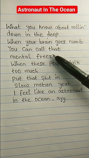 Astronaut In the ocean lyrics