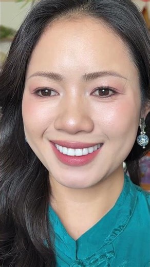 Embrace Spring with a Subtle and Radiant Makeup Look