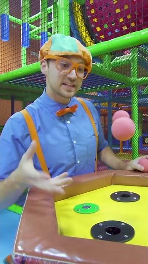 🎈😆 Blippi Plays with Floating Balls! So Much Fun!al Club