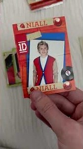 Opening 4 Packs of One Direction Cards!