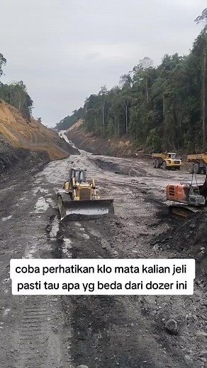 coba perhatikan klo mata kalian jeli pasti tau apa yg beda dari dozer ini #operatorexcavatorindonesia #operatorexcavatorindonesia #operatormuda #tambangbatubara #tambang #dozer #operatordozergroup #operator_excavator #operatordozer