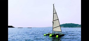 自然風で航行する無人ヨット誕生！ 帆船型ドローンが海洋インフラに新風を吹き込む | EMIRA