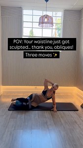 THREE moves for the obliques, always mixing it up! Get your ball and loop band-be prepared to sculpt 🔥 Save the date Dec 5th UPLEVEL advanced @bootybarre training will be hybrid. Only 10 pleases in person Los Angeles and via ZOOM virtual. DM for more information (certified barre instructors) Let’s do it! #obliques #obliqueburn #obliquesworkout | Tracey Mallett Fitness