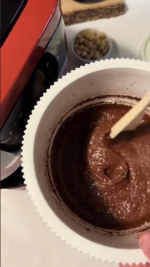 Torta al cioccolato light in friggitrice ad aria