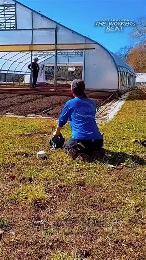 비닐하우스가 통째로 움직인다고? 레일식 이동 온실의 엄청난 효율성 #worker #process #greenhouse #machinery #smartfarm