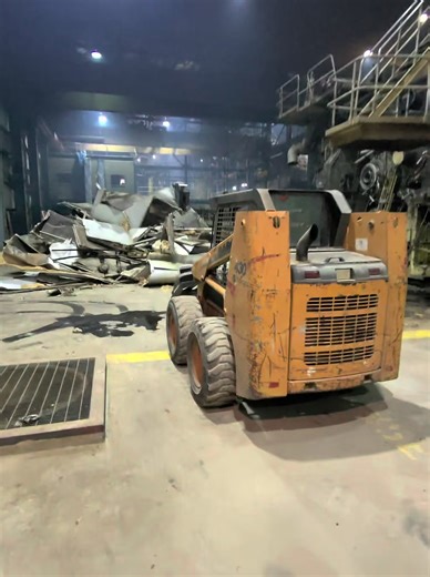 Worst equipment failure you’ve seen on site? #demolition#niche#bluecollar#pov#safetyfirst
