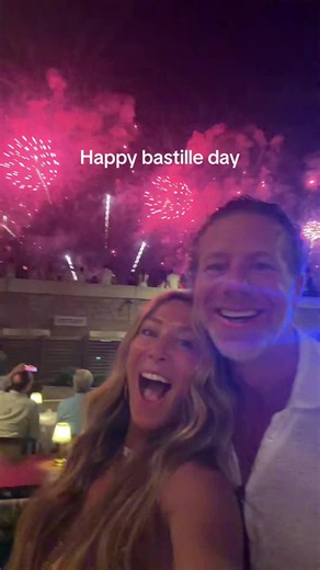 Live from St Tropez happy bastille day best datenight fireworks ever 🇫🇷 #sttropez #bastilleday #fireworks