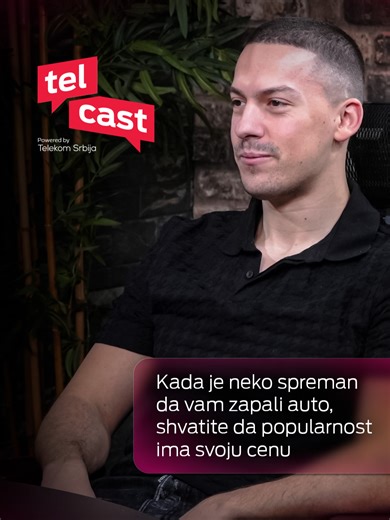 Kolika je cena popularnosti? Bogdan Ilić govori o trenutku kada mu je zapaljen automobil i zašto ide u pratnji obezbeđenja. Za sebe kaže da nije preterano zabrinut, ali da ga brine bezbednost ljudi koji su mu bliski.